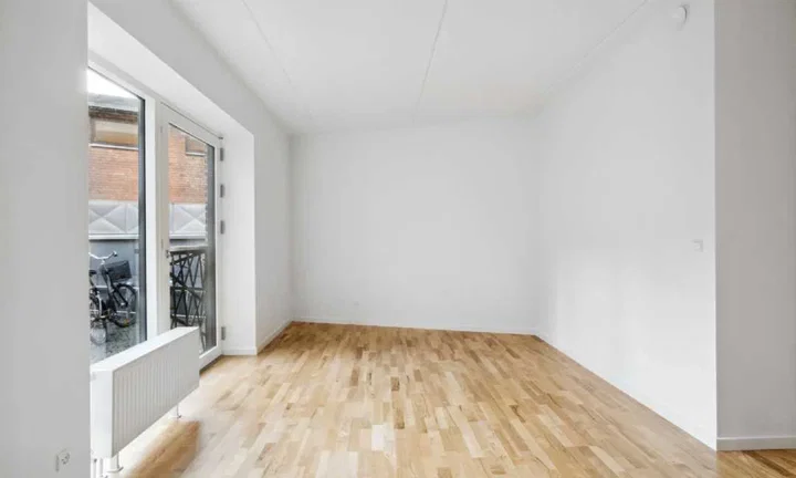 Lækker 2-værelses i Odense C med perfekt placering! - KUN 2 MÅNEDERS DEPOSITUM - Munkemøllestræde, Odense C - 0