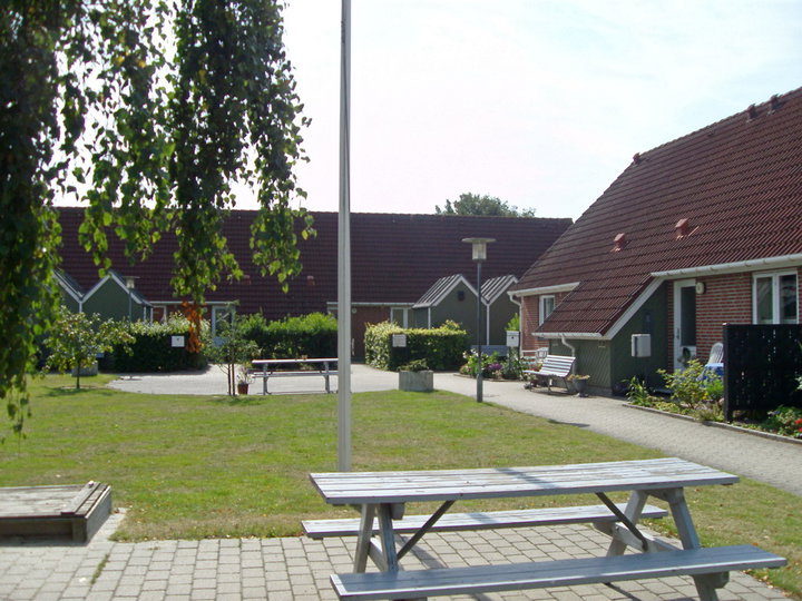 Lækker rækkehus med 2 værelser - Blomstergangen, Gredstedbro - 0