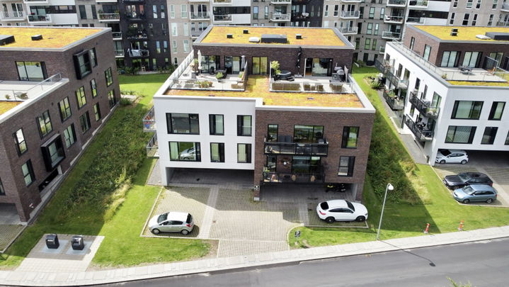 Stor 3-værelses med tagterrasse og altan – billede 1