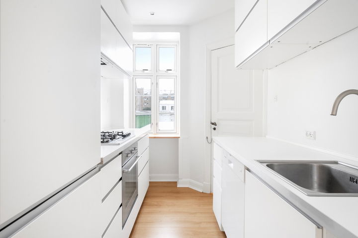 3-room apartment of 84 m² in Vestbyen – photo 1