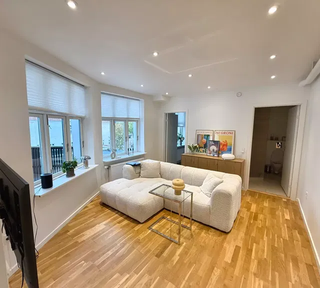 apartment Bright, move-in-ready 2-room apartment with balcony, parking and pets allowed – 66 m²