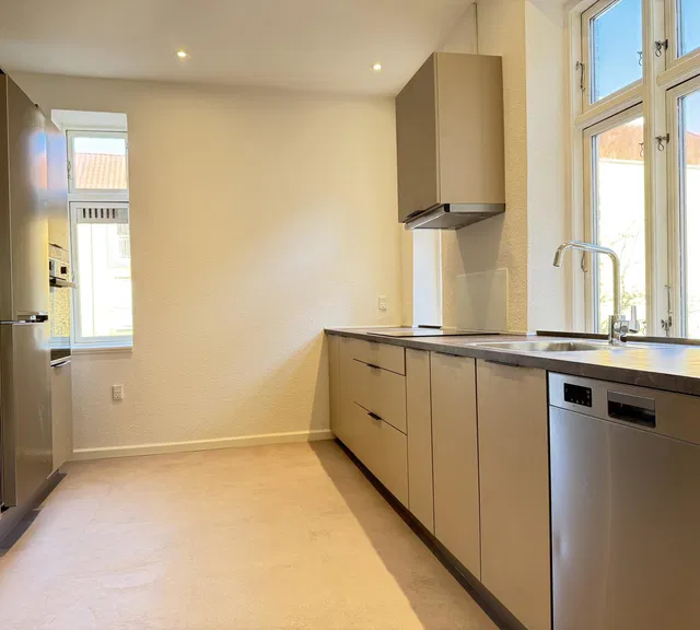 apartment Spacious, newly renovated four-room apartment in Randers