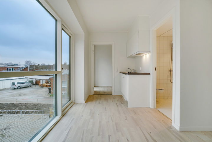 Bright 2-room apartment with shared rooftop terrace - Mutzuvej, Valby - 1