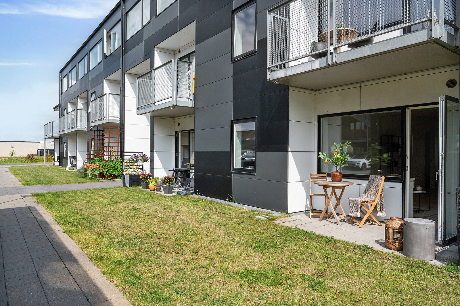 Visual presentation of the listing