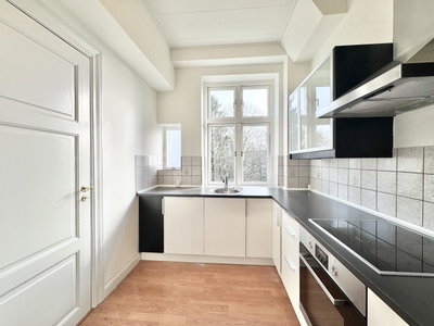 Bright 2-room apartment in the Skibhus neighborhood - Heltzensgade, Odense C - 1