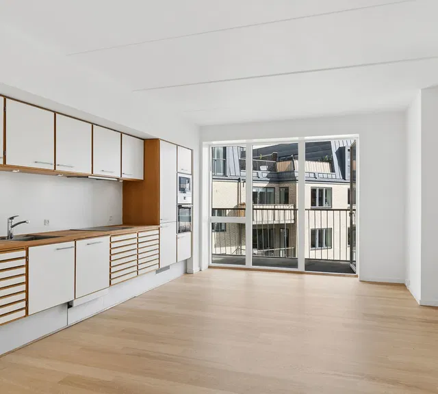 apartment Lækker lys 4 værelses lejlighed med to altaner