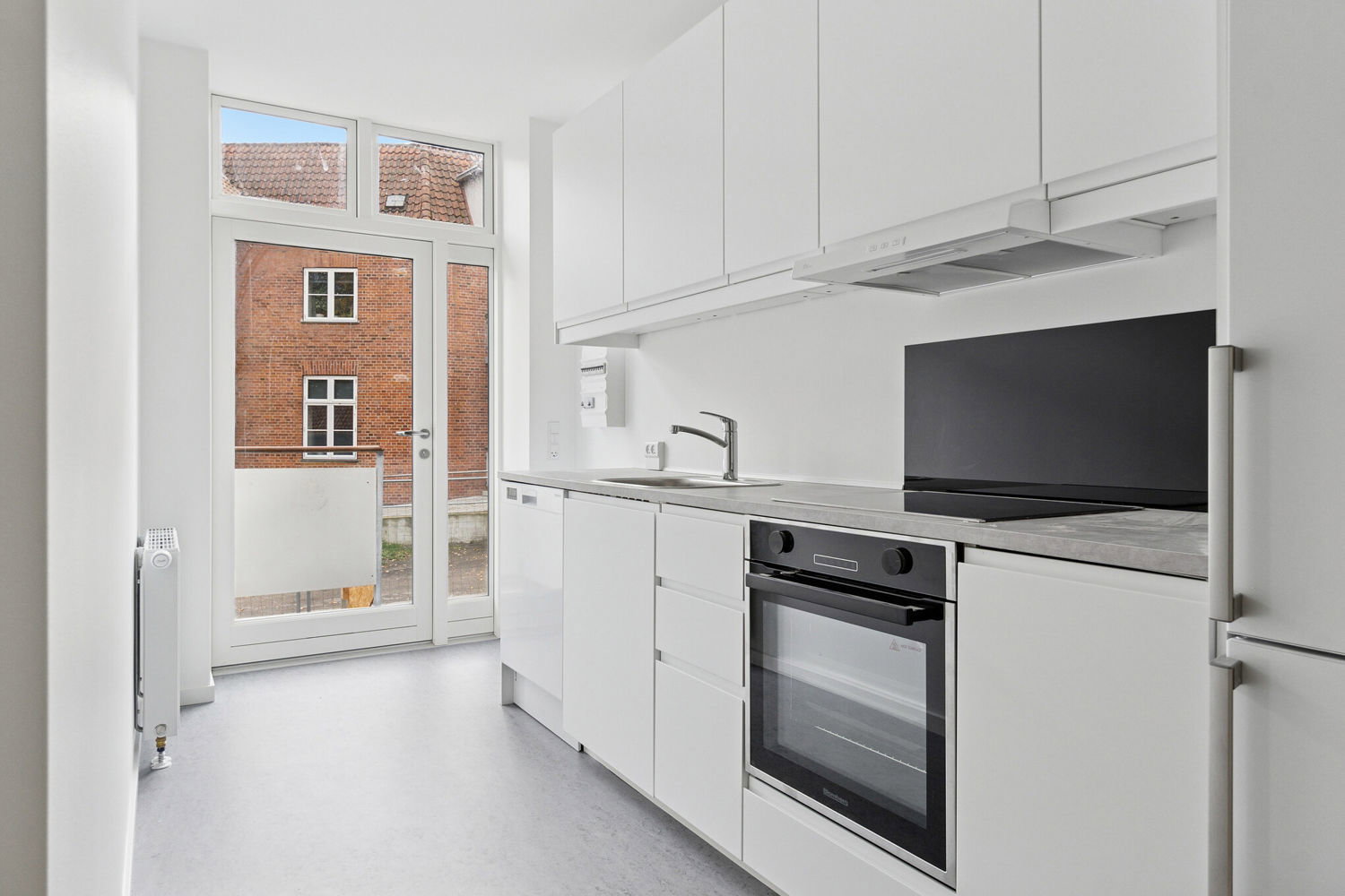 apartment Nyrenoveret 2-plans lejlighed i Dr. Sells Park