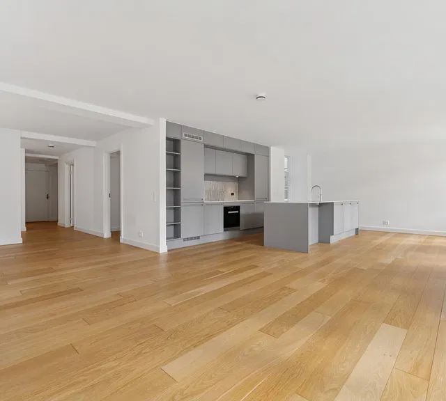 apartment Gennemgribende nyrenoveret - tilbagetrukket fra Nyhavn og med elevator!