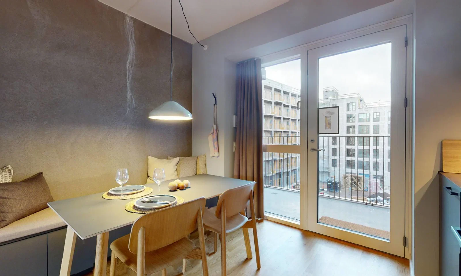 Visual presentation of the listing