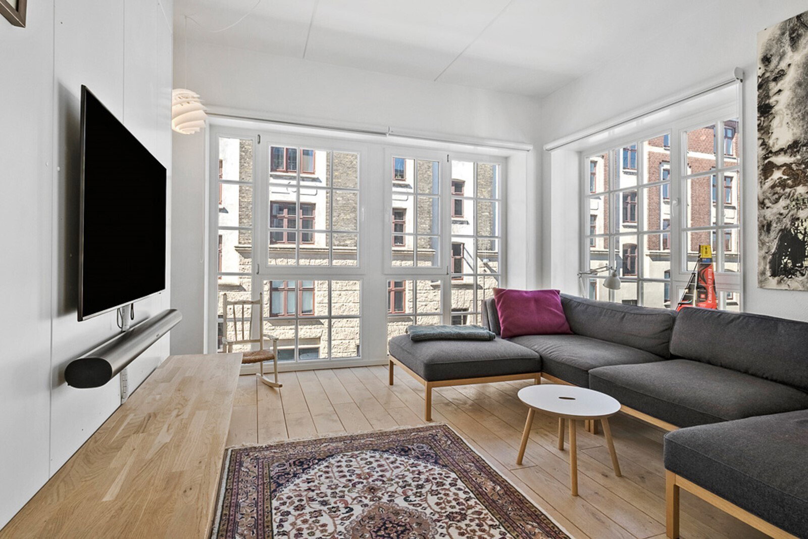 Visual presentation of the listing