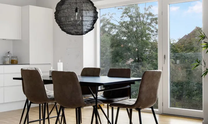 Nice 3-room apartment on the ground floor with a private terrace! Great central location. Underfloor heating and all appliances. Parking space available for rent in the basement. - Klostervej, Hillerød - 4