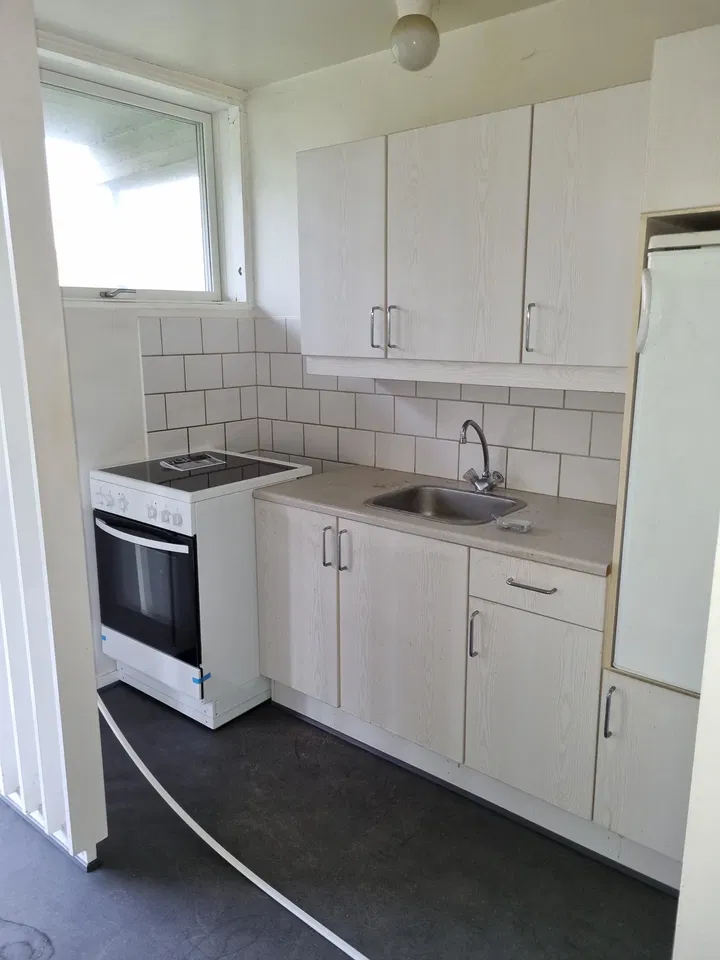 Budget-Friendly 2-Room Apartment with Parking – Close to the Fjord, Lindholm Søpark, Train and Bus - Lindegården, Nørresundby - 1