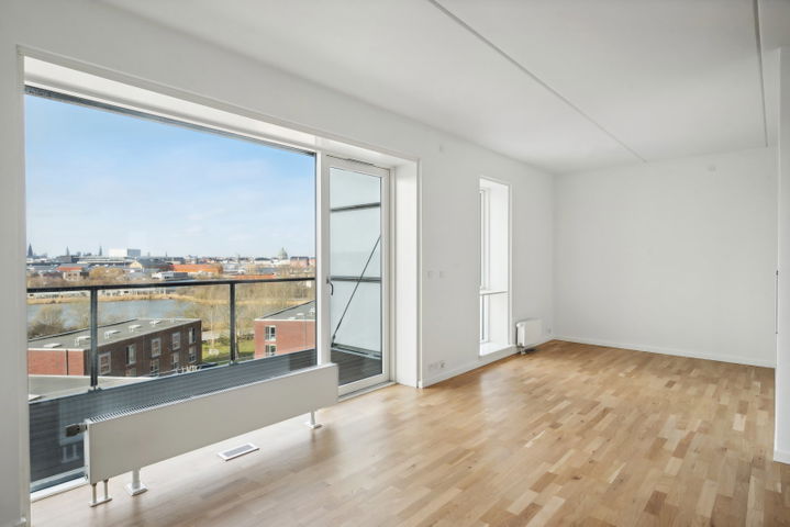 Lys 3-værelses lejlighed med stor altan - Margretheholmsvej, København K - 0