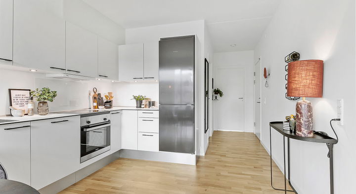 Bright 2-room apartment with large balcony - Else Alfelts Vej, København S - 2