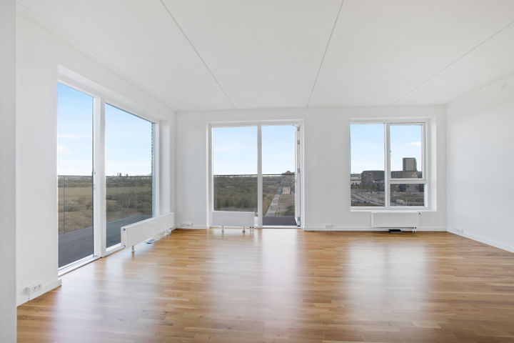 Five-room apartment with a sunny balcony - Else Alfelts Vej, København S - 0