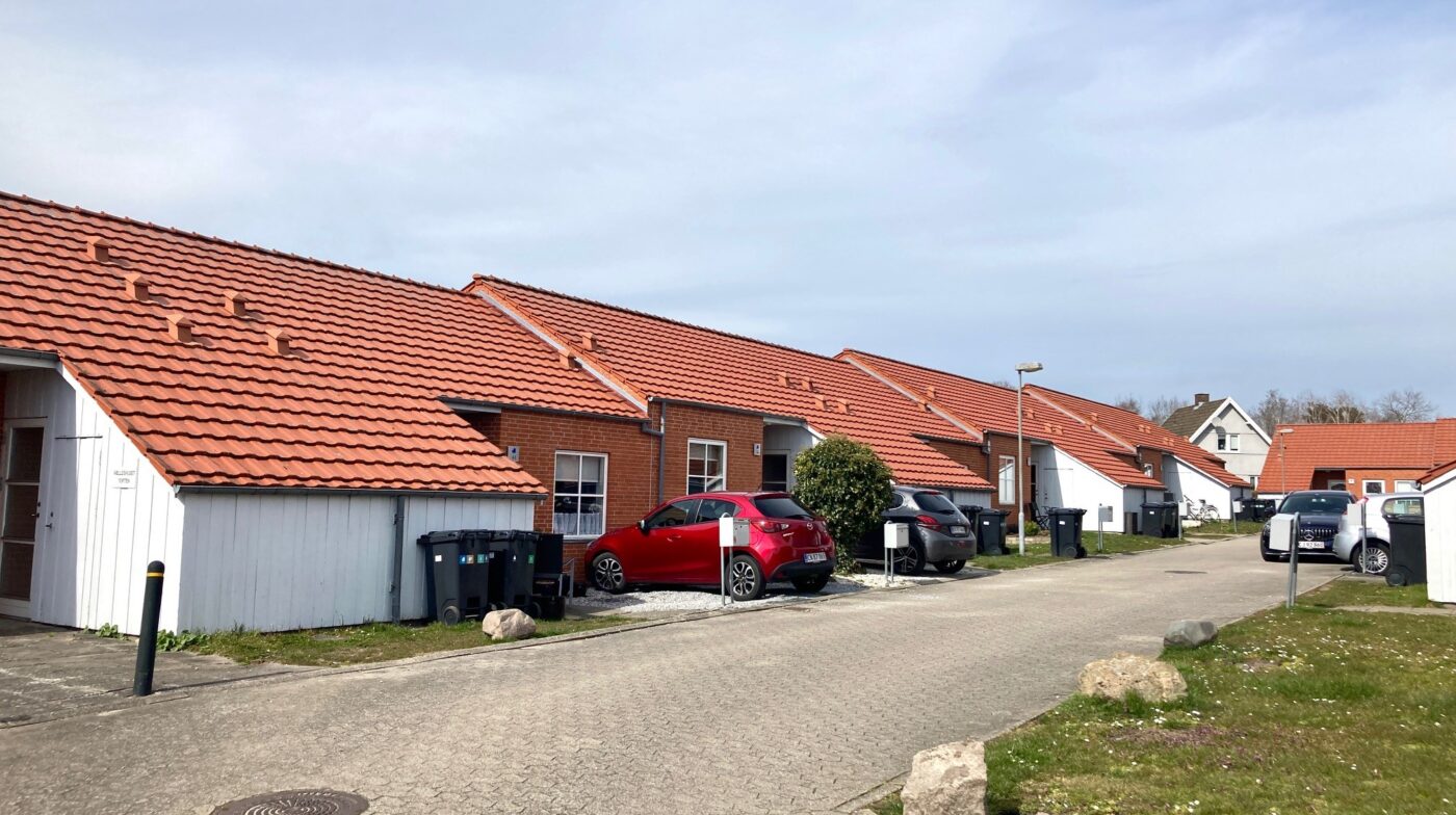 townhouse Moderniseret rækkehus i Søhus med have