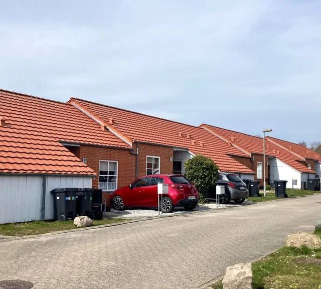 townhouse Moderniseret rækkehus i Søhus med have