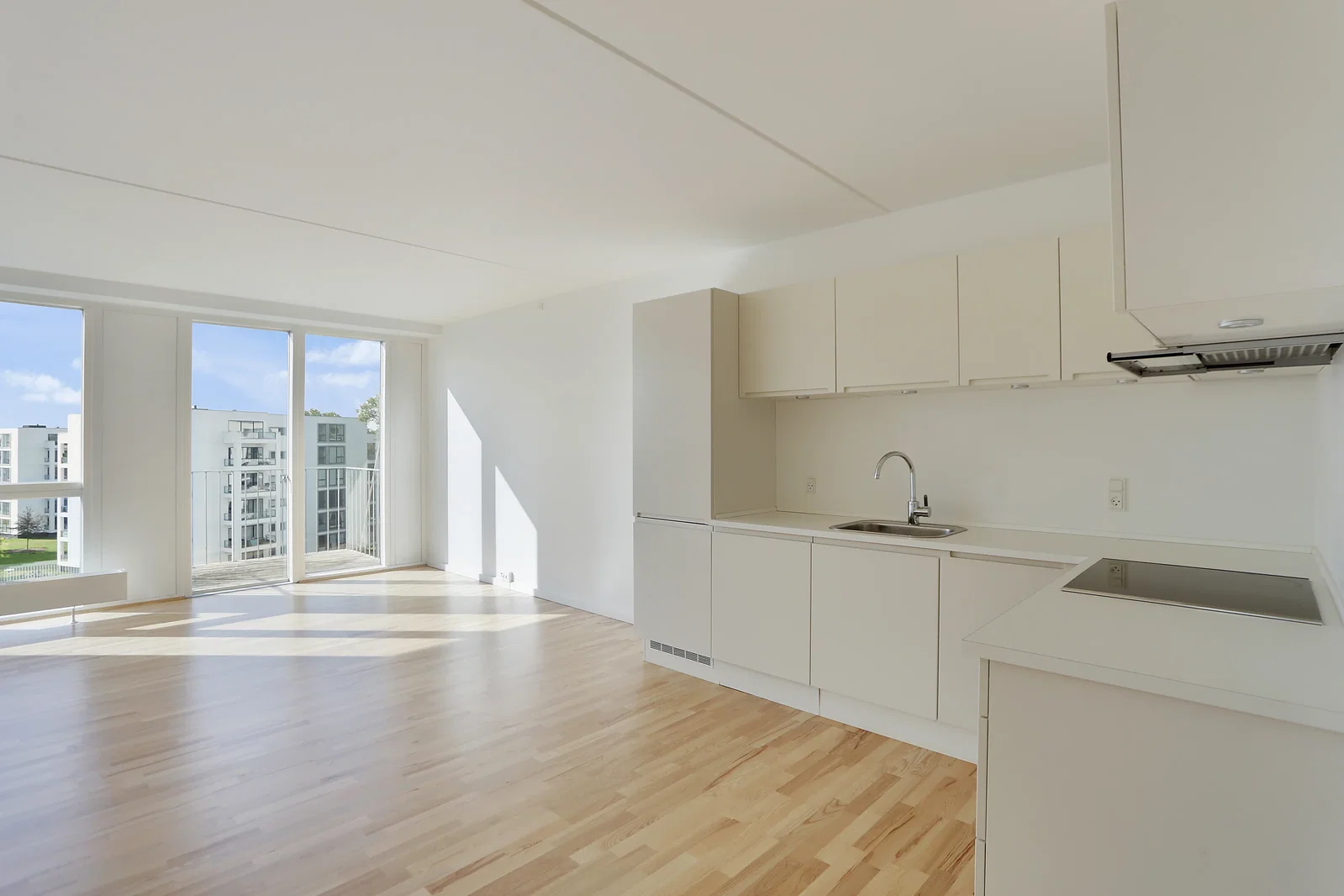 apartment Lys 2-værelses lejlighed med altan ved Vallensbæk Strand