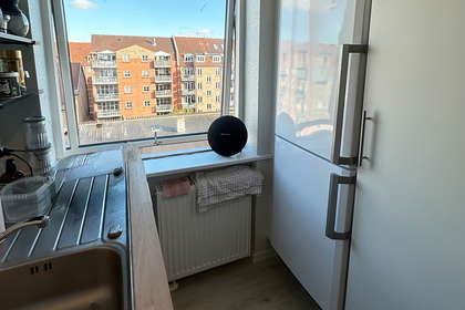 Nyrenoveret og moderne lejlighed på attraktiv beliggenhed! – billede 3