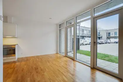 Lys og moderne 2-værelses med flot køkken og bad – billede 5
