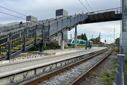 Lys og moderne 2-værelses med flot køkken og bad – billede 12