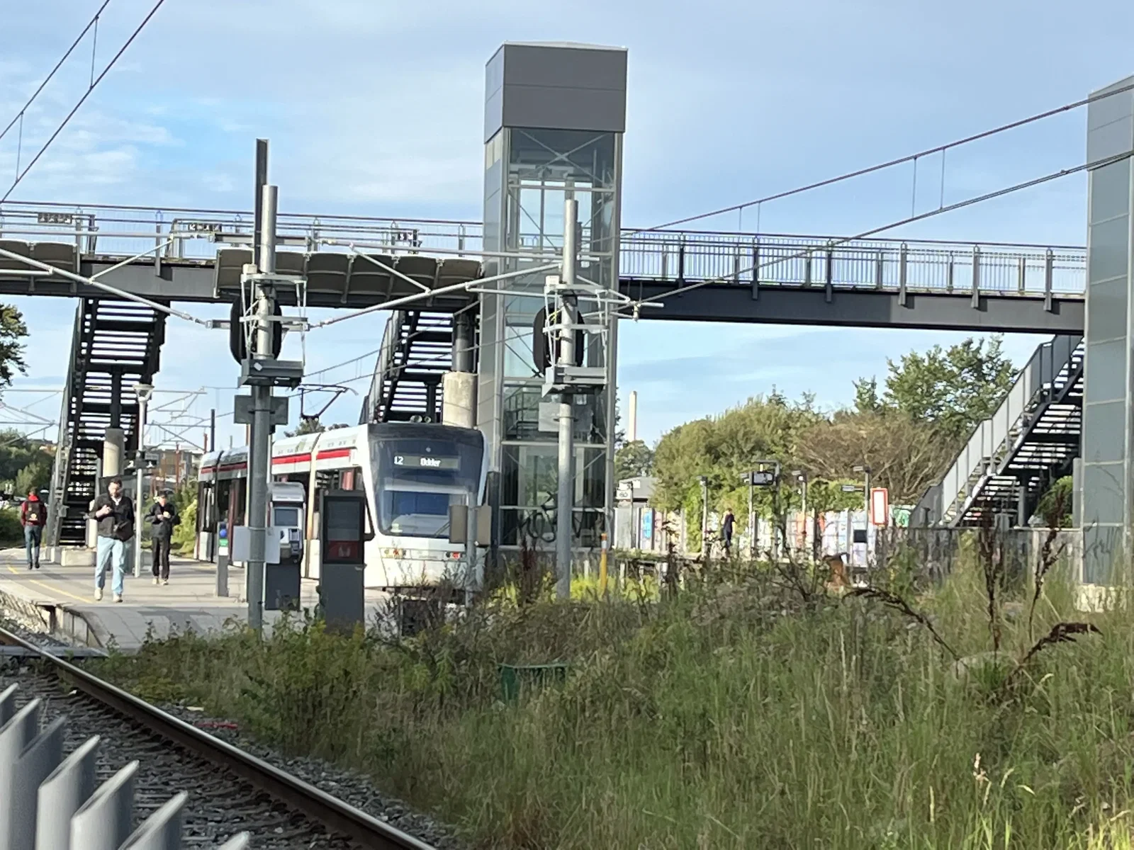 Lys og moderne 2-værelses med flot køkken og bad – billede 9