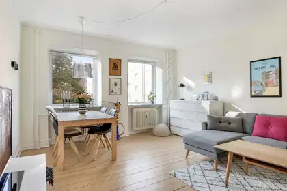 Bright 2-room apartment with balcony on Færøgade – photo 4