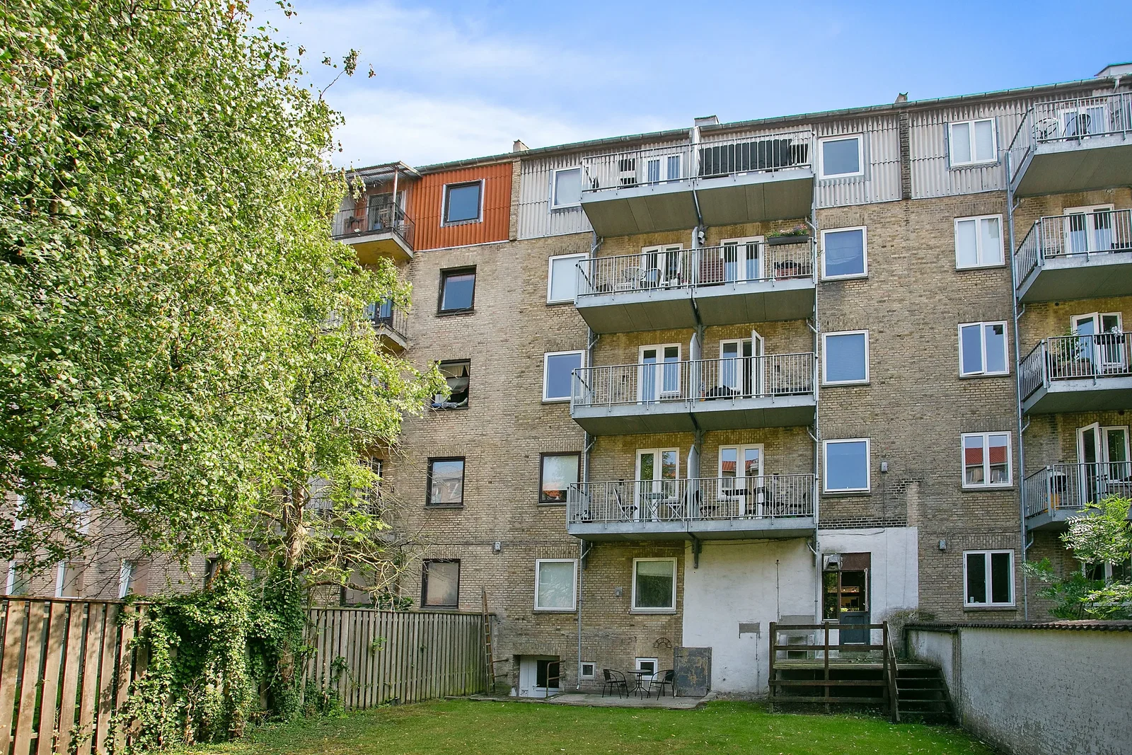 Bright 2-room apartment with balcony on Færøgade – photo 19