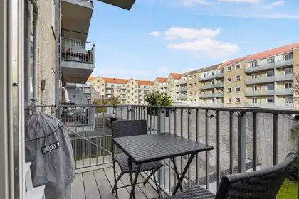 Bright 2-room apartment with balcony on Færøgade – photo 3