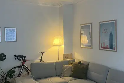 Bright and cosy 2-room apartment with bay window – photo 2