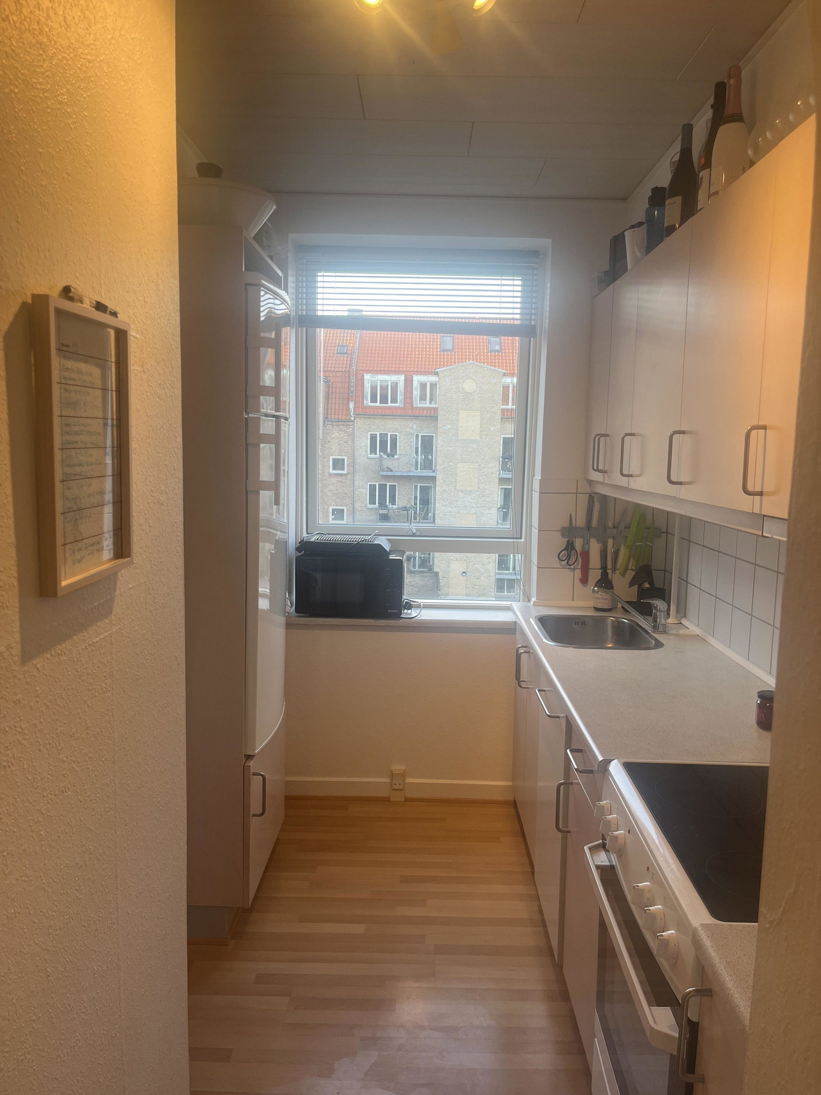 Bright and cosy 2-room apartment with bay window – photo 10