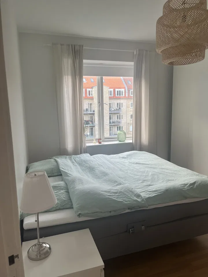 Bright and cosy 2-room apartment with bay window – photo 1