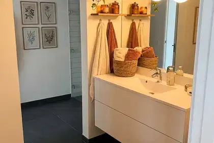 Bright and high-ceilinged 3-room apartment of 125 m² with balcony, elevator and parking – suitable for sharing and senior-friendly – photo 5