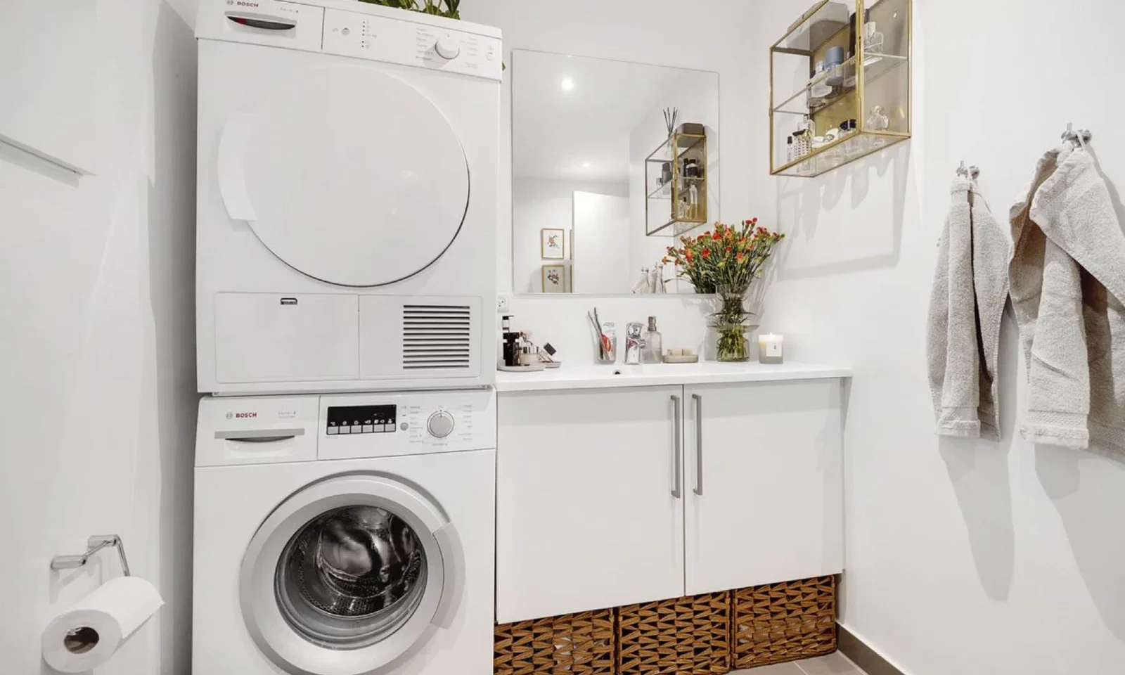 BRIGHT AND STYLISH 3-ROOM APARTMENT WITH BALCONY – photo 2