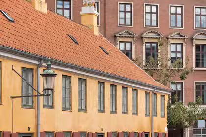 Uden bopælspligt - Boheme. Hedonist. Playboy. Leveperson. Moderne nomade. Altså hør lige her … – billede 21