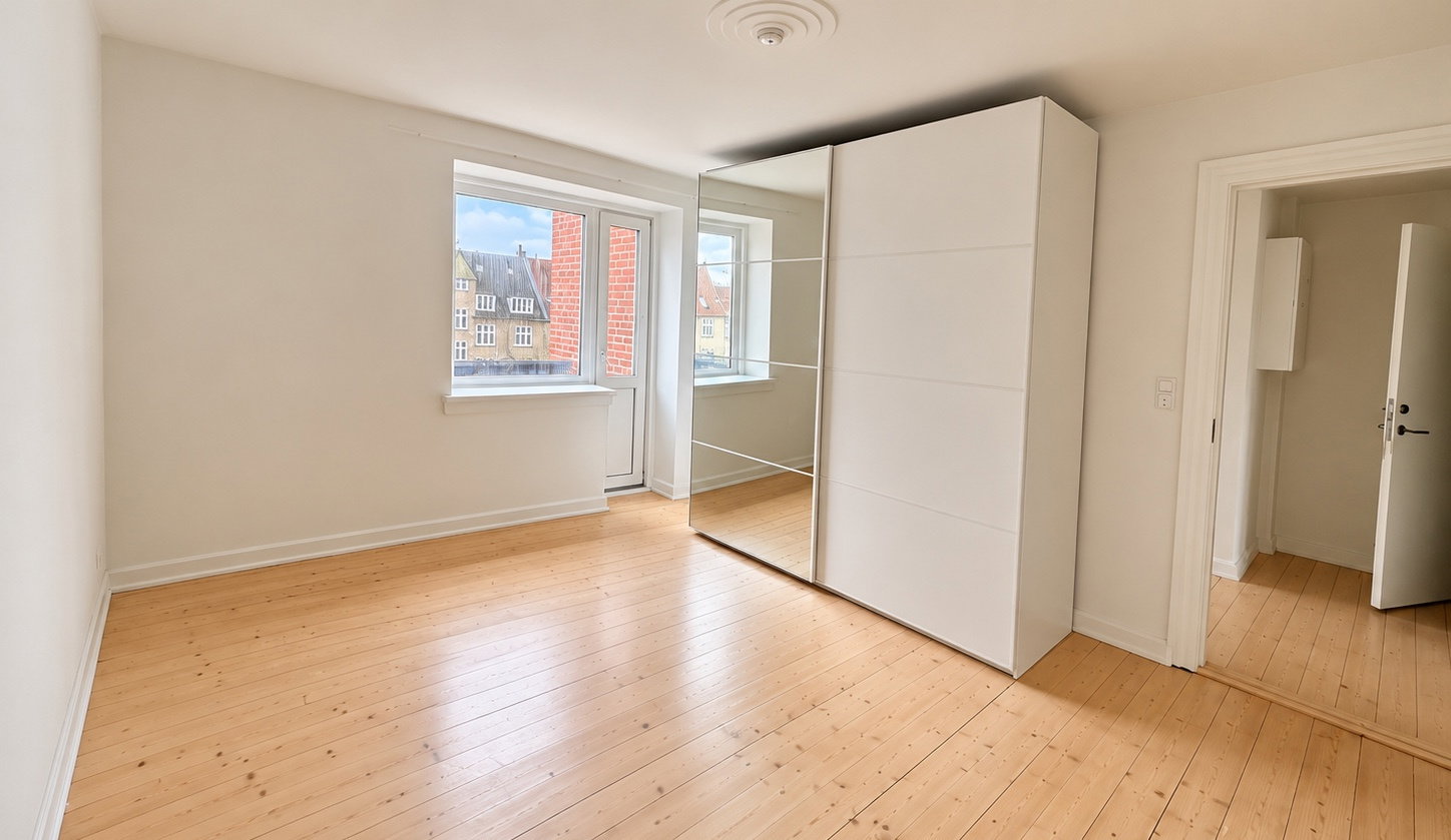 Central 2-room apartment with fjord view in Vestbyen – photo 3