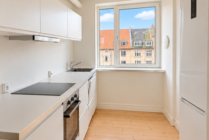 Central 2-room apartment with fjord view in Vestbyen – photo 1