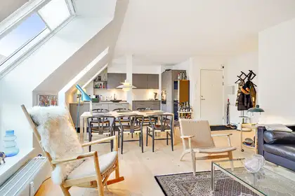 Bright and modern 3-room, 90 m² with a stylish kitchen, skylights and attractive shared facilities – photo 7