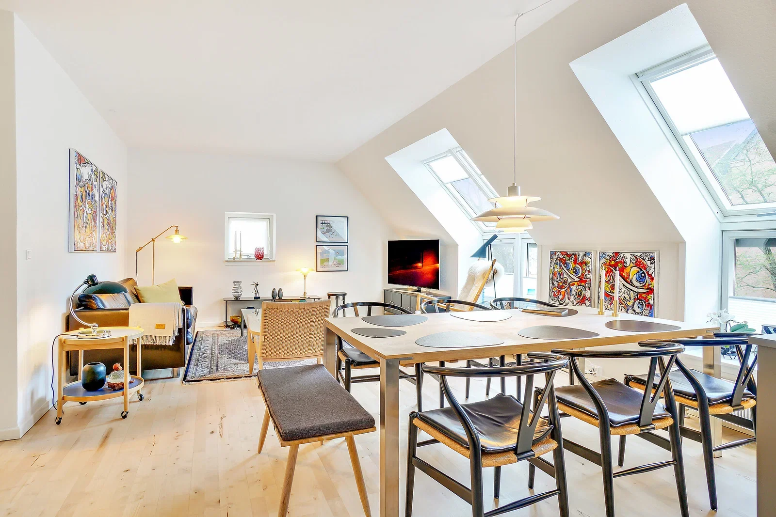 Bright and modern 3-room, 90 m² with a stylish kitchen, skylights and attractive shared facilities – photo 5
