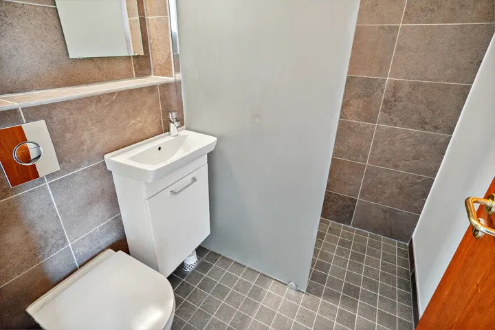 Really nice apartment with a lovely kitchen and bathroom – photo 3