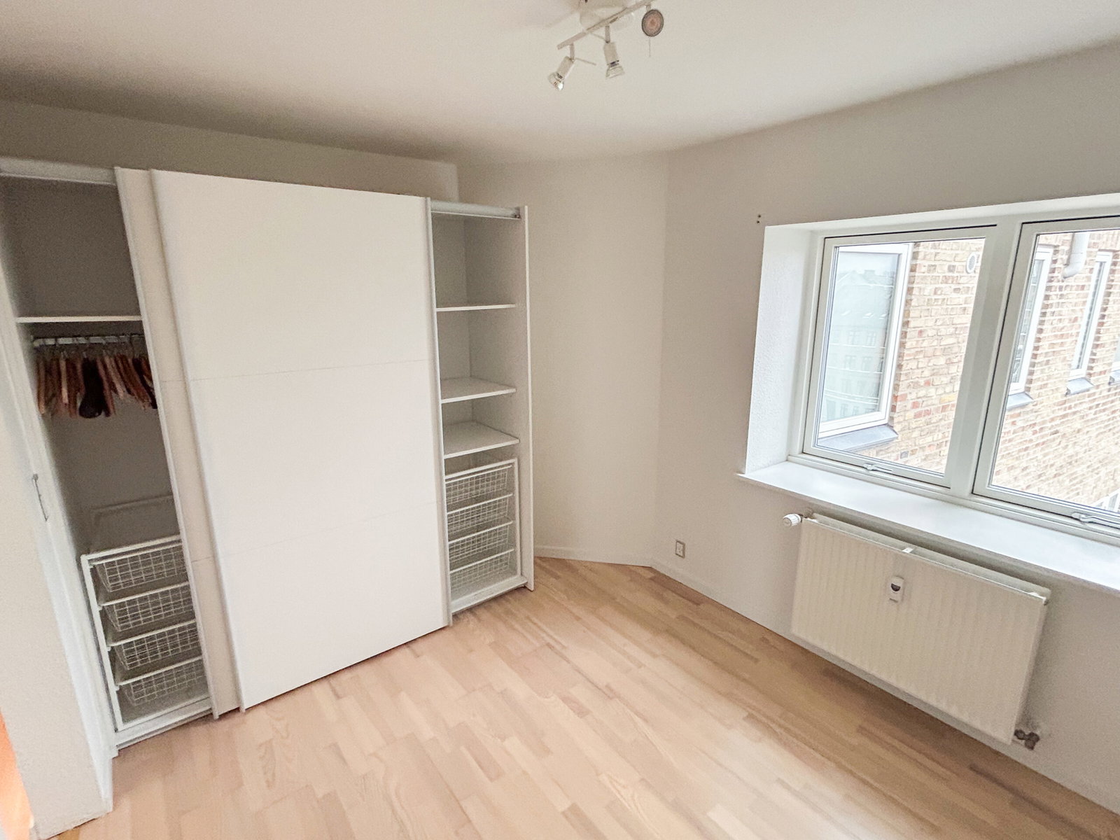 Bright 3-room apartment with balcony and view – photo 17