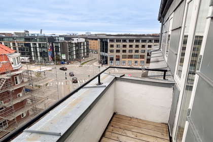 Bright 3-room apartment with balcony and view – photo 9