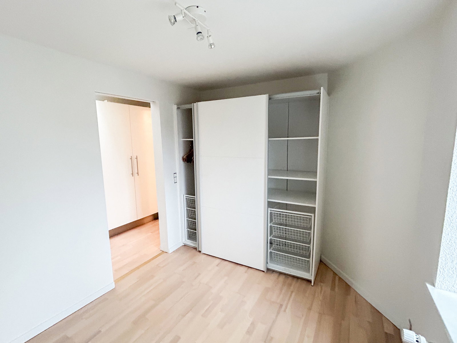 Bright 3-room apartment with balcony and view – photo 16