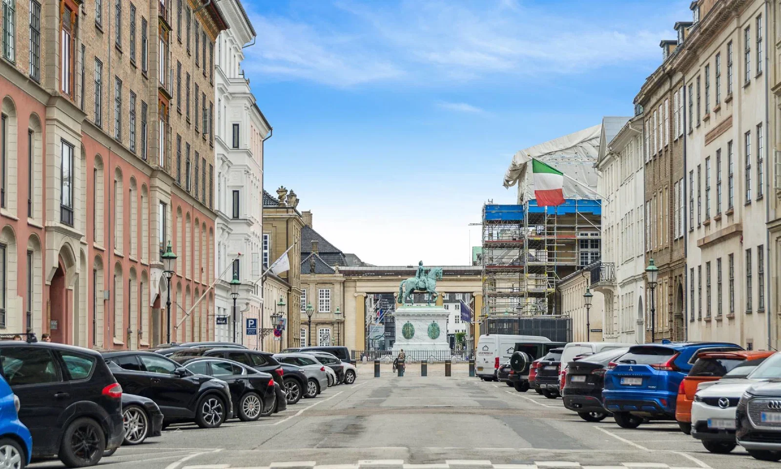Eksklusiv 3-værelses lejebolig med historisk charme i hjertet af København – billede 13