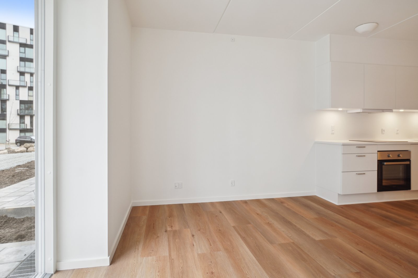 1-room apartment with private terrace – photo 4