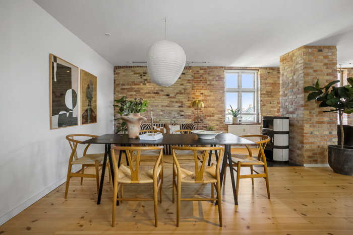 Karakterfuld 154 m² lejlighed med altan på Frederiksberg – billede 2