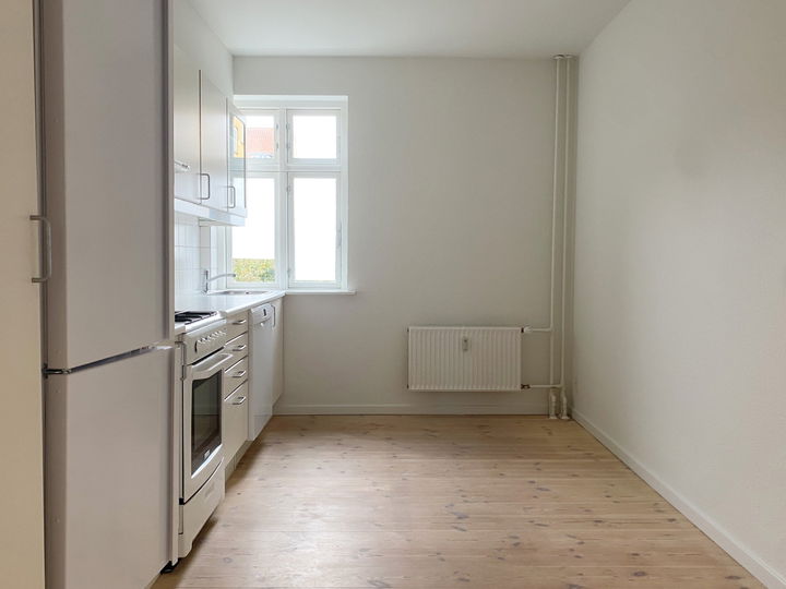 3-room apartment of 70 m² in Vestbyen – photo 3