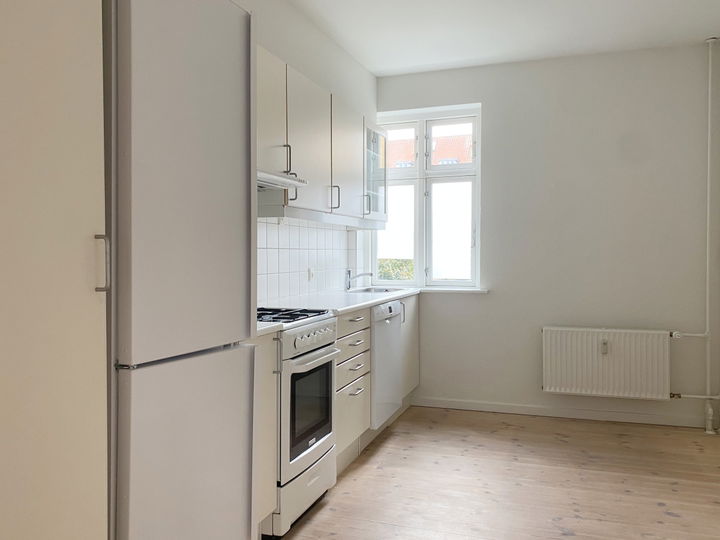 3-room apartment of 70 m² in Vestbyen – photo 1