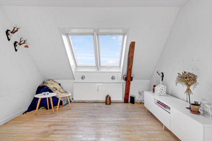 Bright 2-room apartment with character in Vestbyen – photo 4