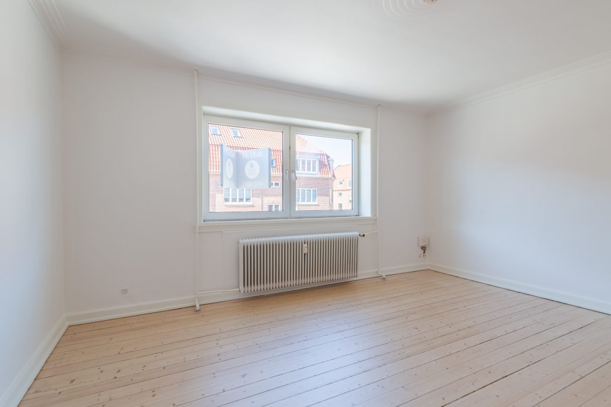 Central 2-room apartments in a well-kept building in Aalborg – photo 3